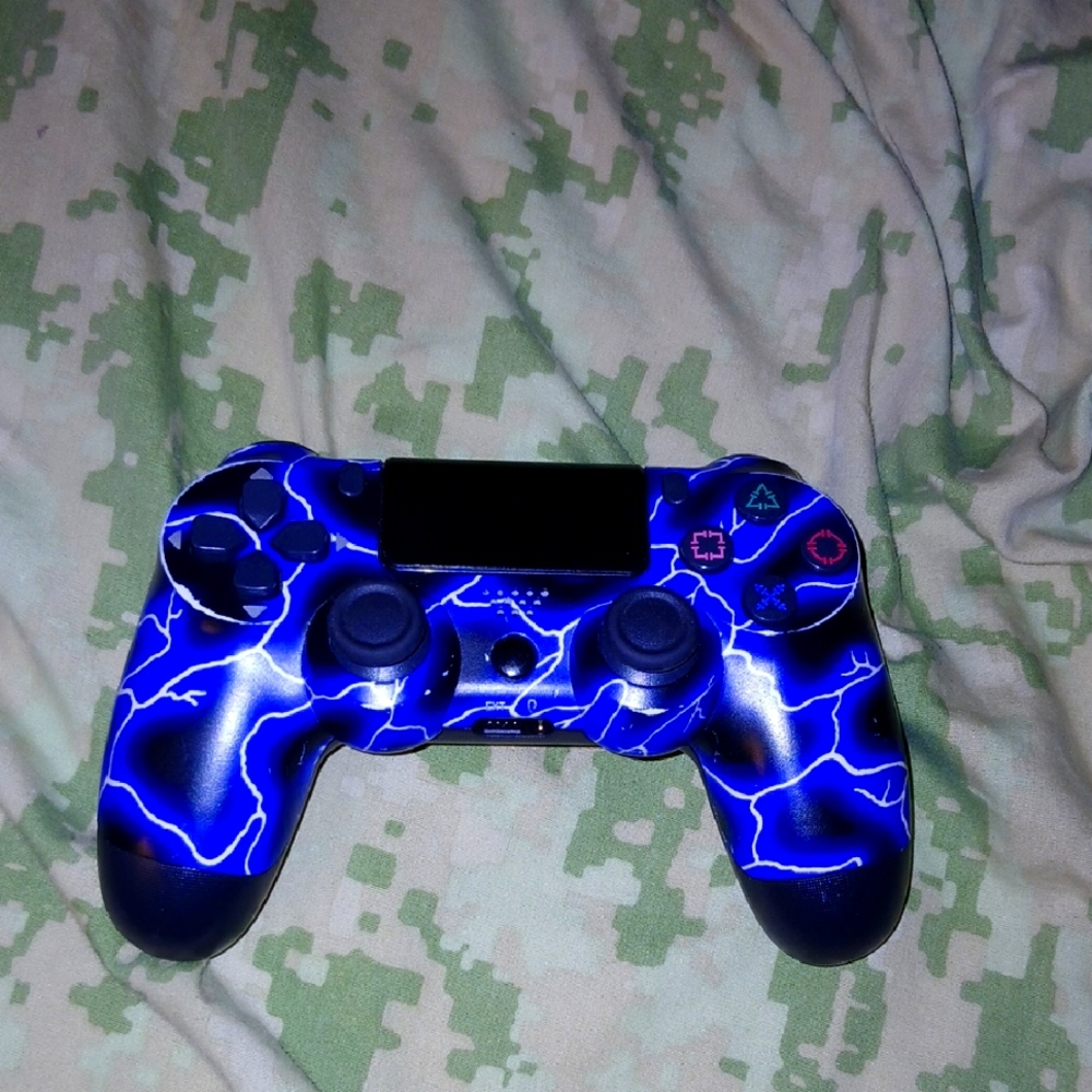 Ps 4 Blue Gaming Controller with Lightning Design